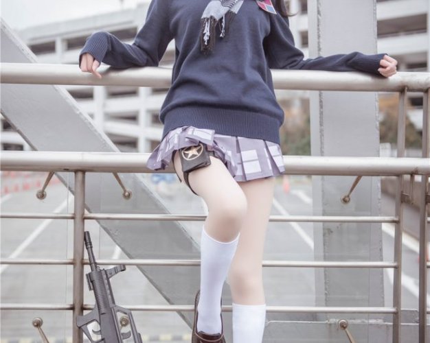 你的负卿-95制服[15P-166M]