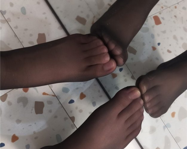 轩萧学姐-酒红色连体衣[33P-165M]