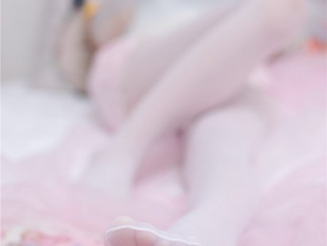 [轻兰映画] VOL.010 萝莉丝袜秀[61P-322M]
