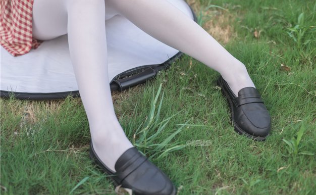 [轻兰映画] SPL.009 半度度度喵 白丝格子连衣裙[93P-226M]