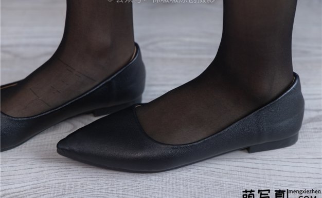 [BoBoSocks袜啵啵] No.295 奶油-高跟鞋、平底鞋、厚黑丝、薄黑丝[140P1V-5.62G][免费下载]
