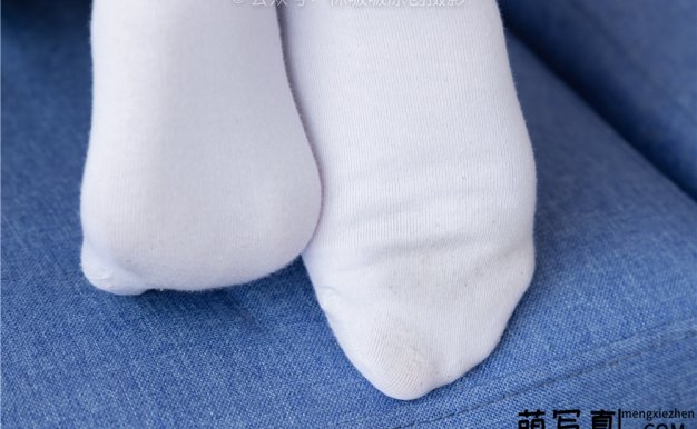 [BoBoSocks袜啵啵] No.301 奶油-两双板鞋、白棉袜、短黑丝、裸足[240P1V-8.46G][免费下载]