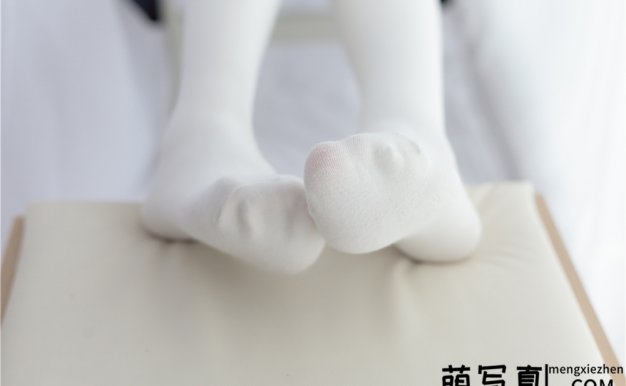 [少女秩序] VOL.008 过膝白丝短裙[41P-183M][免费下载]