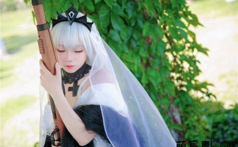 [G44不会受伤] 98K婚纱 德皇[25P-70M]