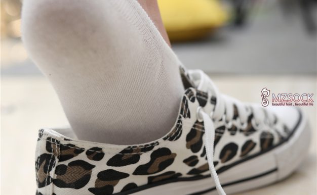 [MZSOCK]爱美足 No.016 萱萱 [124P-364MB]