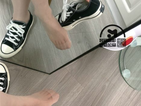 [誉铭传媒]袜足摄影 2021第11期[95P1V-495M]