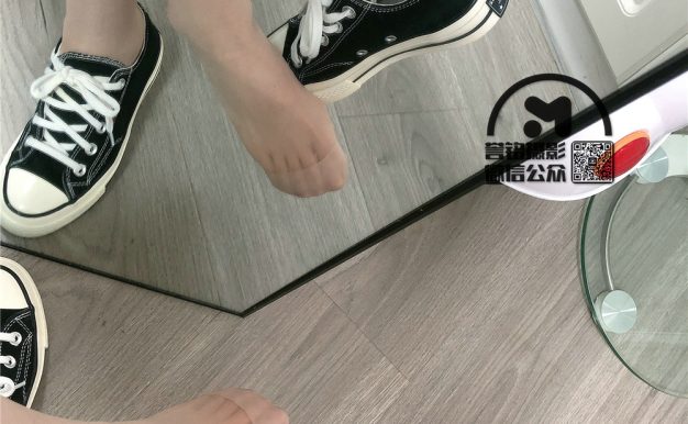 [誉铭传媒]袜足摄影 2021第11期[95P1V-495M]