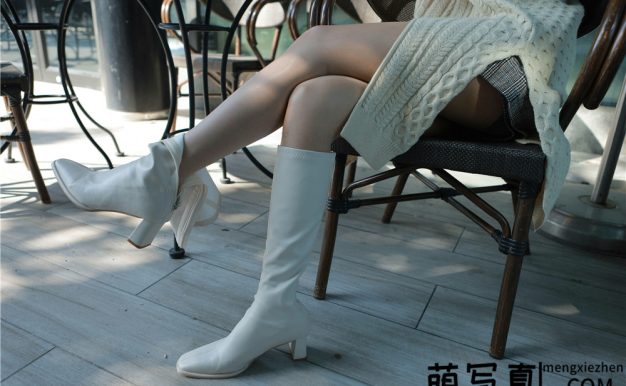 [IESS异思趣向] 模特：婉萍《白靴公主》[83P-134M]